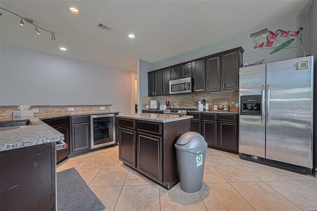 Building Photo - 6142 Harmony Park Lane