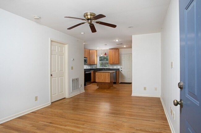 Building Photo - Spacious 1 Bedroom Duplex close to UNC Campus - Updated, Pet Friendly, Private Wooded Lot!