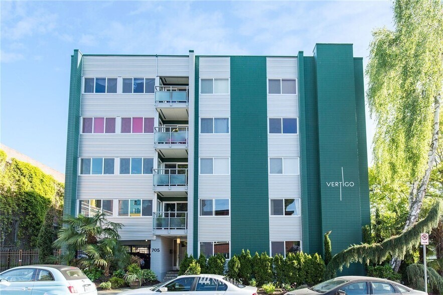 Building Photo - 705 E Republican St