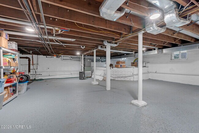 Building Photo - 115 Grassmere Avenue