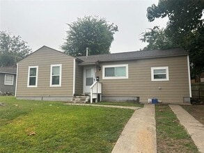 Building Photo - 1726 Kirkwood Dr