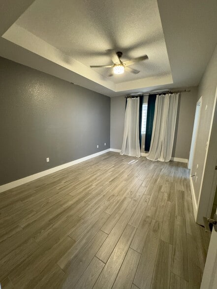 master room - 1763 SE 8th Pl