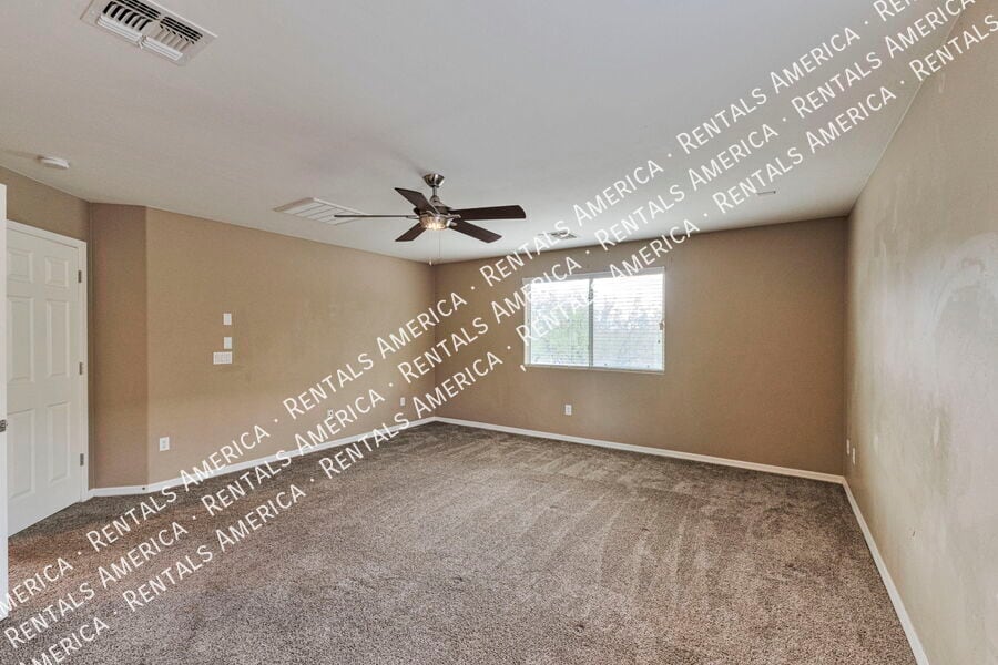 Building Photo - 445 W Corte Planga