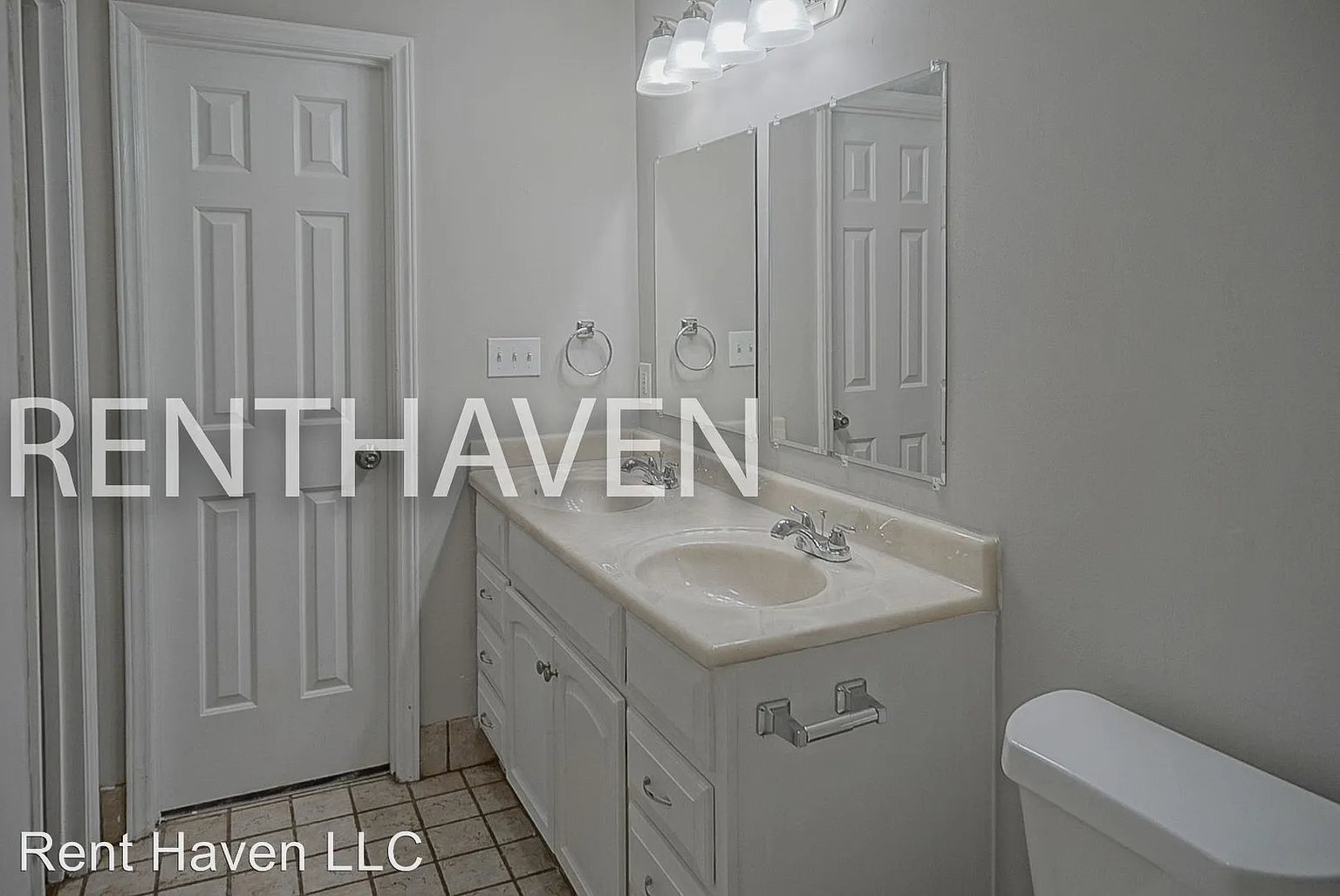 Building Photo - 6345 Greenfield Dr