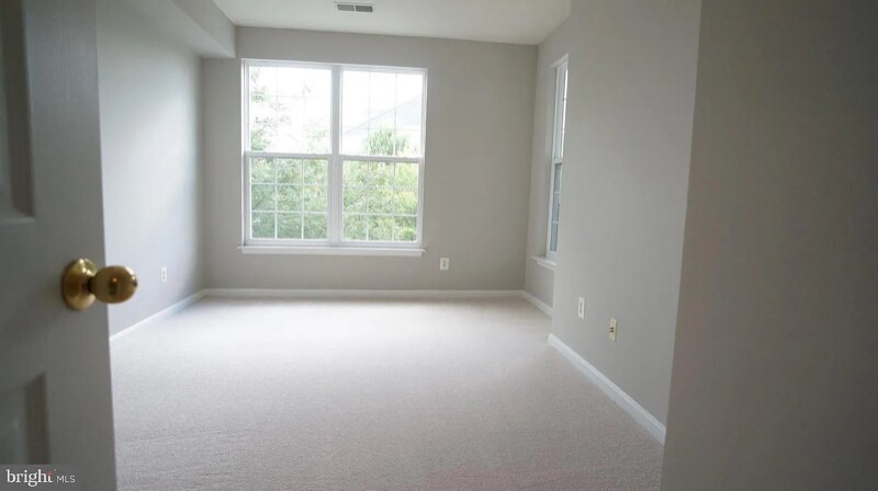 Building Photo - 8183 Carnegie Hall Ct