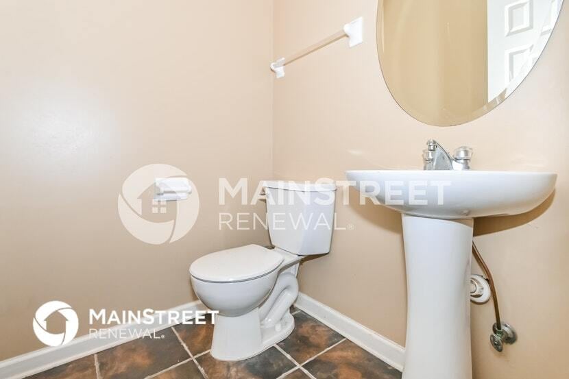 Building Photo - 1135 Hoska Cove