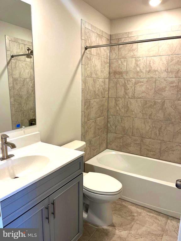 Building Photo - 1813 Ritter Dr