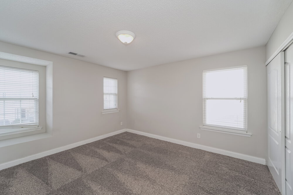 Building Photo - 13636 Coram Pl