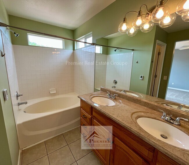 Building Photo - 7722 Barn Owl Dr