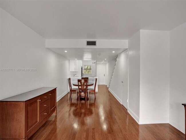 Building Photo - 4600 SW 67th Ave
