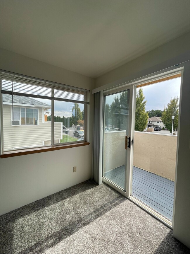 Outdoor Space - Juniper Row