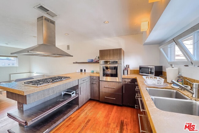 Building Photo - 109 Dudley Ave