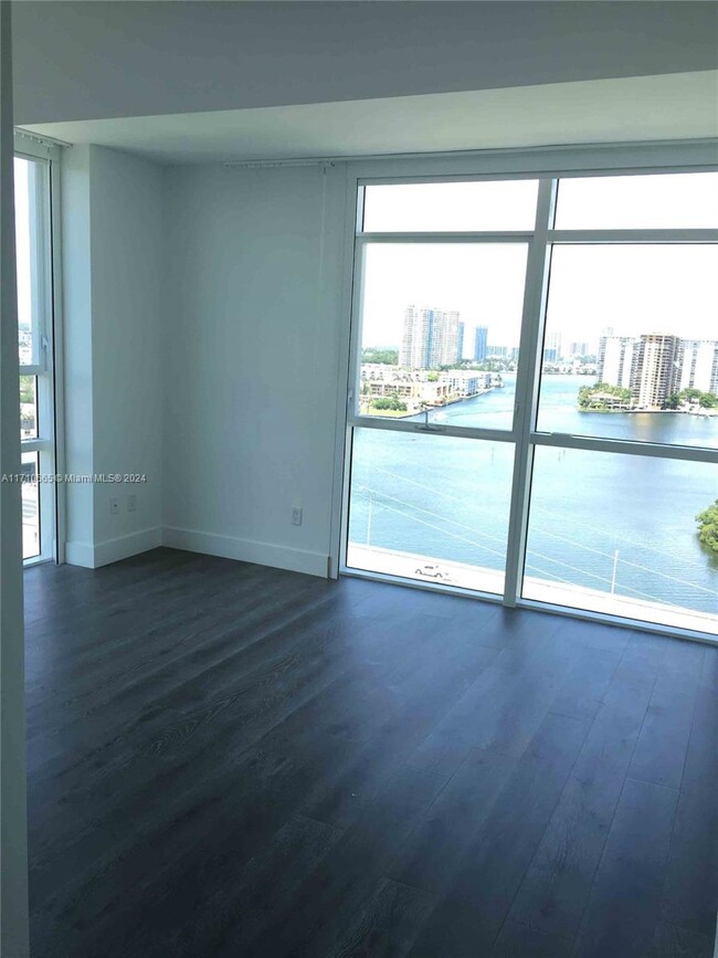 Building Photo - 400 Sunny Isles Blvd