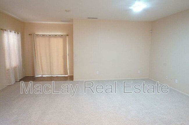 Building Photo - 18337 N Soft Wind Dr