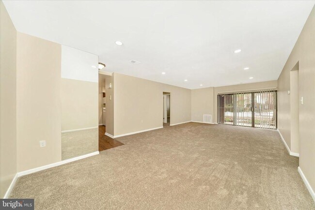 Building Photo - 6711 Park Heights Ave