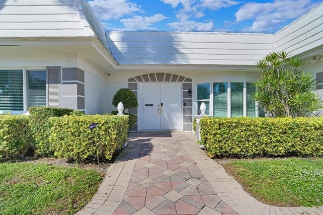 Building Photo - 4101 NE 24th Ave