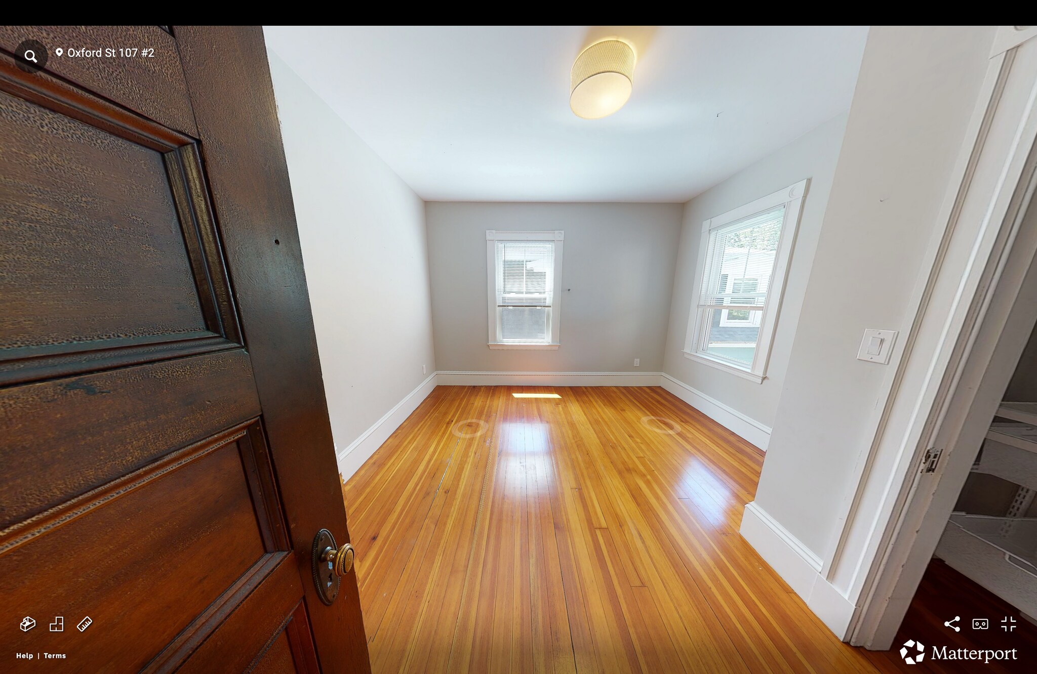 Building Photo - 107 Oxford St