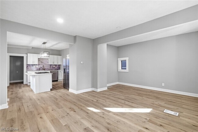 Building Photo - 12701 Plover St