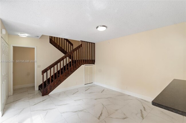 Building Photo - 11009 Mainsail Dr