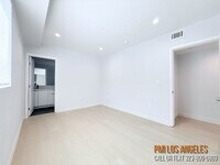Building Photo - 206 E 87th St