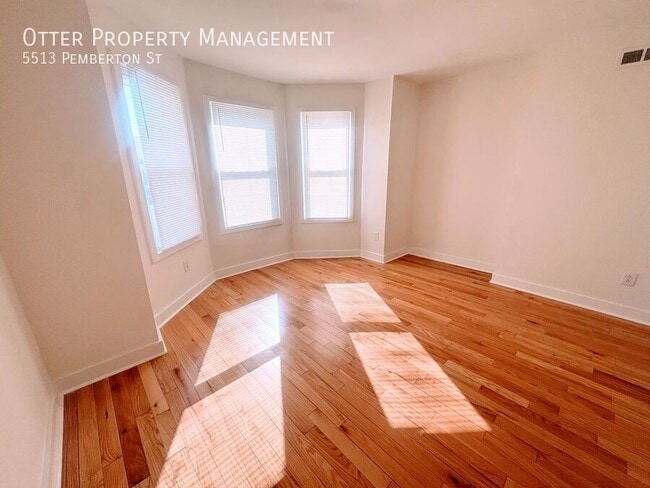 Building Photo - 5513 Pemberton St