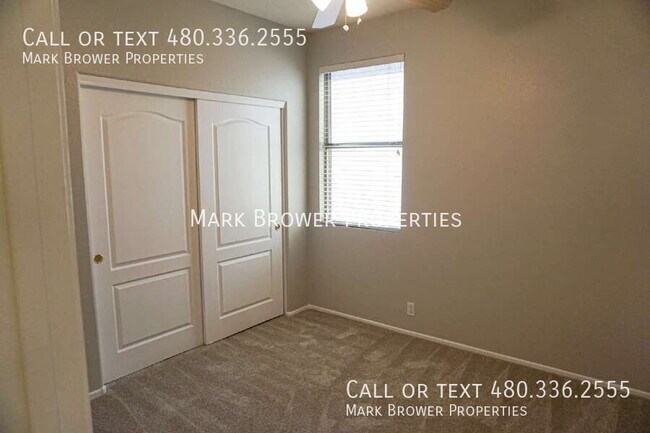 Building Photo - 2623 E Detroit Pl