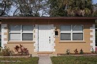 Building Photo - 614 Shady Ln