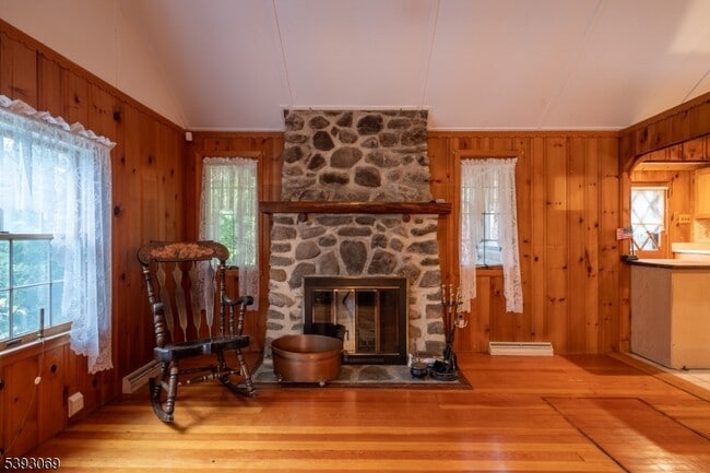 Building Photo - 215 Annisquam Rd