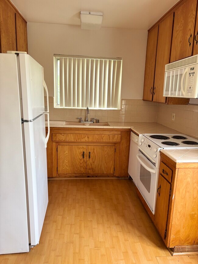 Building Photo - 6825 Whitley Ter