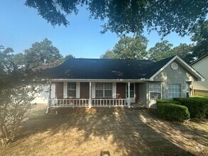 Building Photo - Quail Hollow Subdivision!!