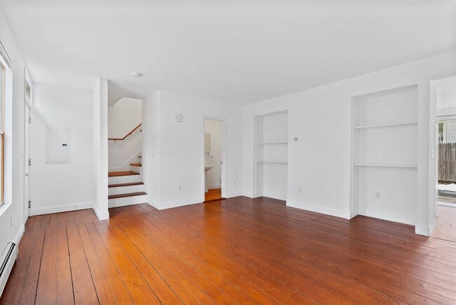 Building Photo - 24 Stimson St