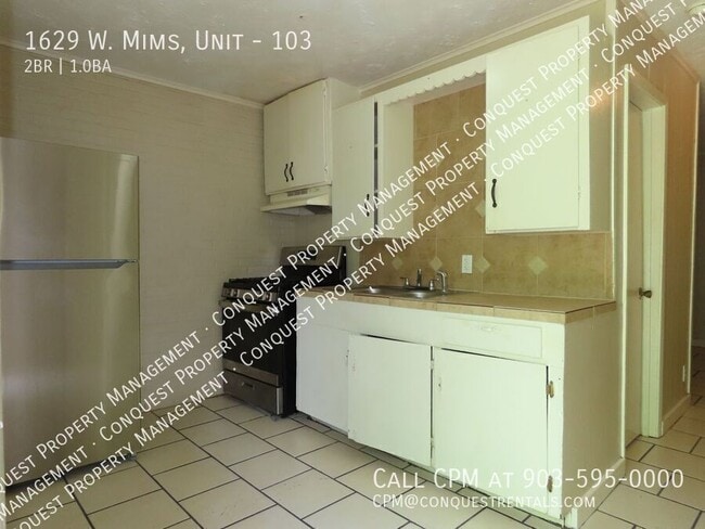 Building Photo - 1629 W Mims St