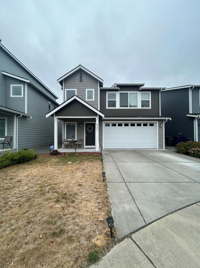 Building Photo - Newly Built 5BD 2.5BA in LSSD