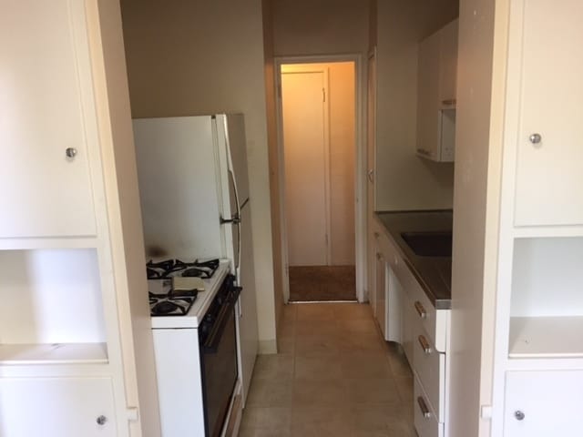 Building Photo - 21st