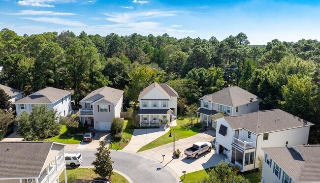 Building Photo - 120 Mosaic Oaks Cir