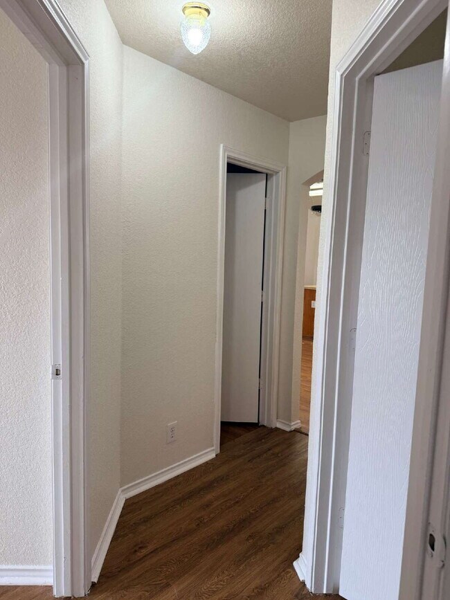 Building Photo - 603 Cypresscliff-