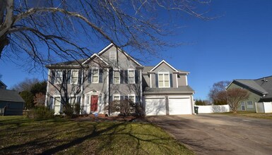 Building Photo - Beautiful home located on a cul-de-sac  in...