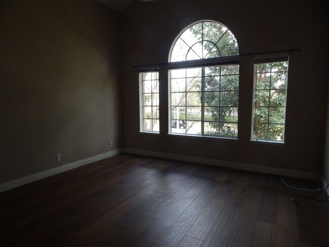 Building Photo - Sera Brisa Condo in Rancho Santa Margarita