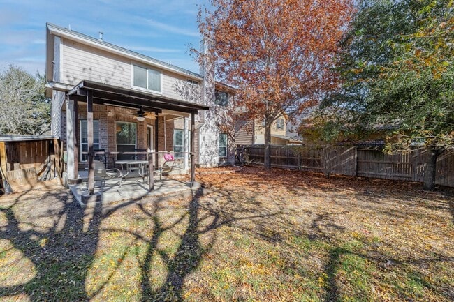 Building Photo - 9026 Hilltop Crossing Dr