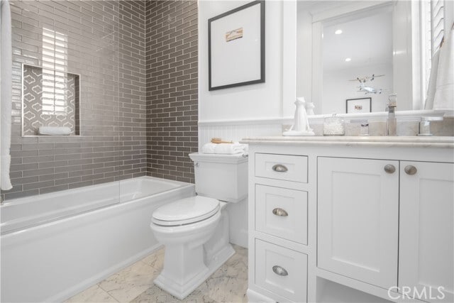 Building Photo - 5111 Greenbush Ave