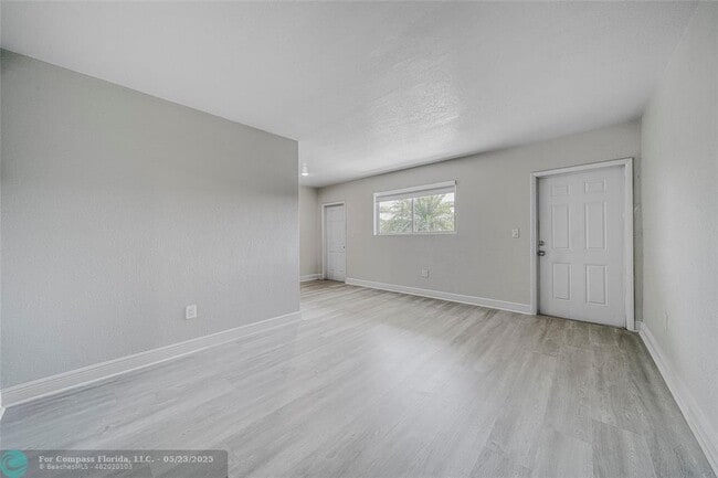 Building Photo - 13150 Memorial Hwy