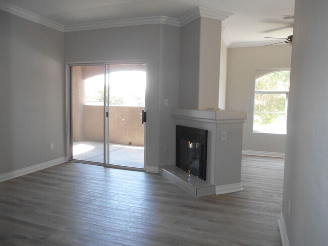 Building Photo - Spacious 2 Bedroom Condo Ready To Move-In!
