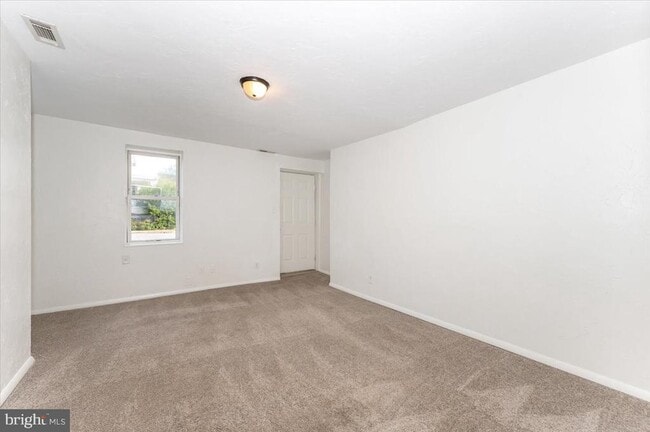 Building Photo - 15 W Frederick St