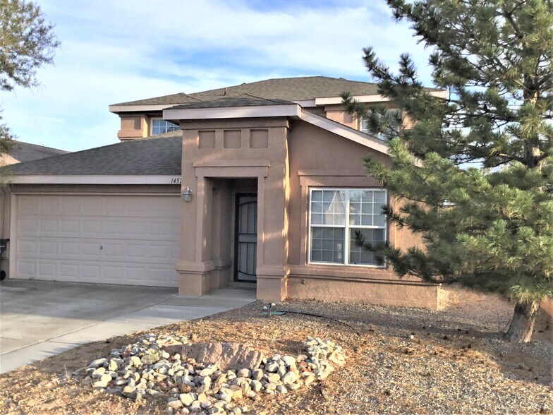 Primary Photo - 1452 Penasco Rd NE