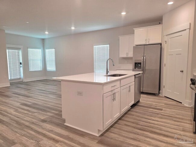 Building Photo - 4659 Eider Rd