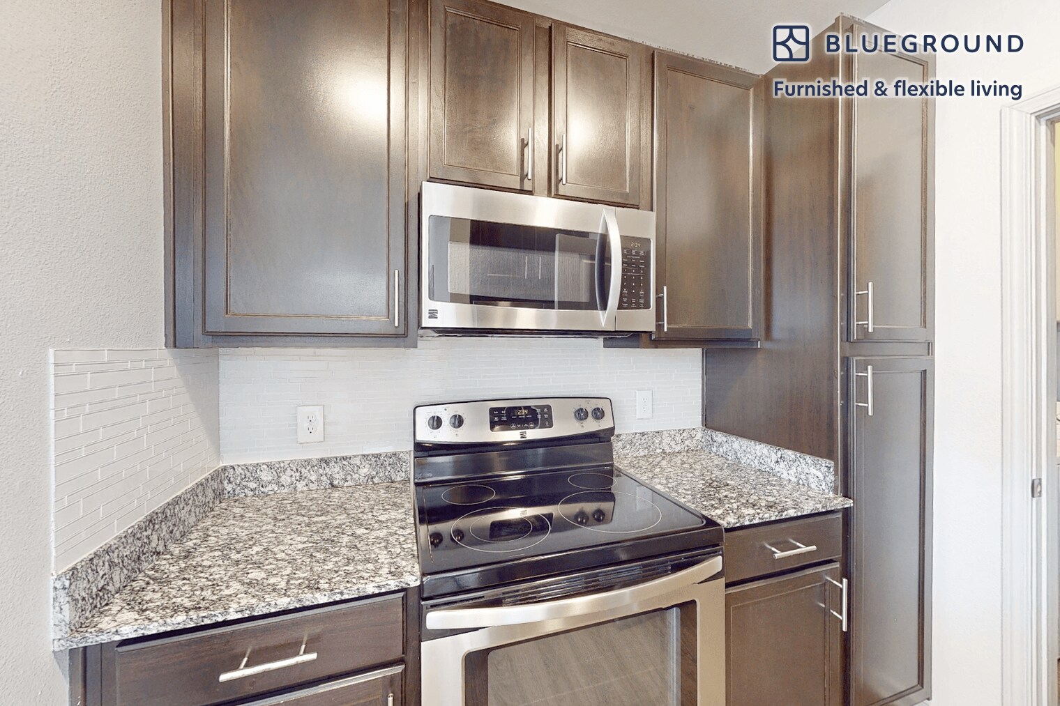 Building Photo - 1000 Lupine