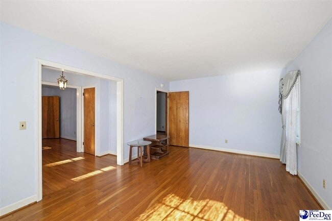 Building Photo - 2218 N Douglas St