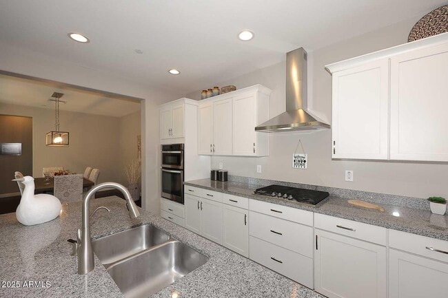 Building Photo - 10072 E Bell Rd