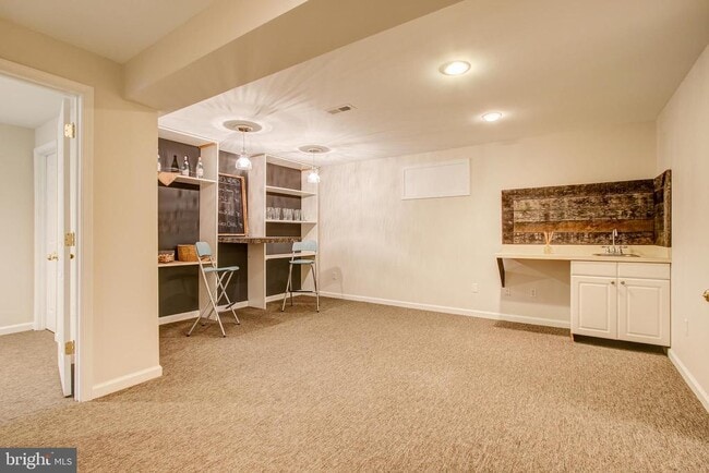 Building Photo - 710 Parrish Farm Ln