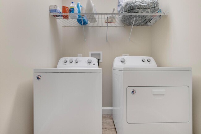 Building Photo - 2927 Watauga Rd